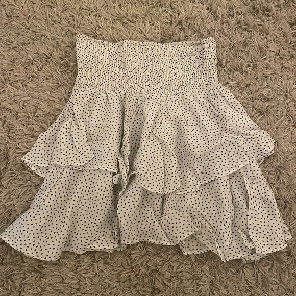 Princess Polly Flowy White Mini Skirt with Black Heart Design - Picture 2 of 3